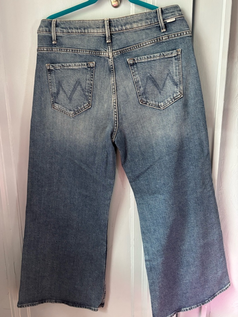 Mother Denim Hustler Roller Jeans in Slip and Fall Wash NWT Brunch Effortless - Picture 9 of 12